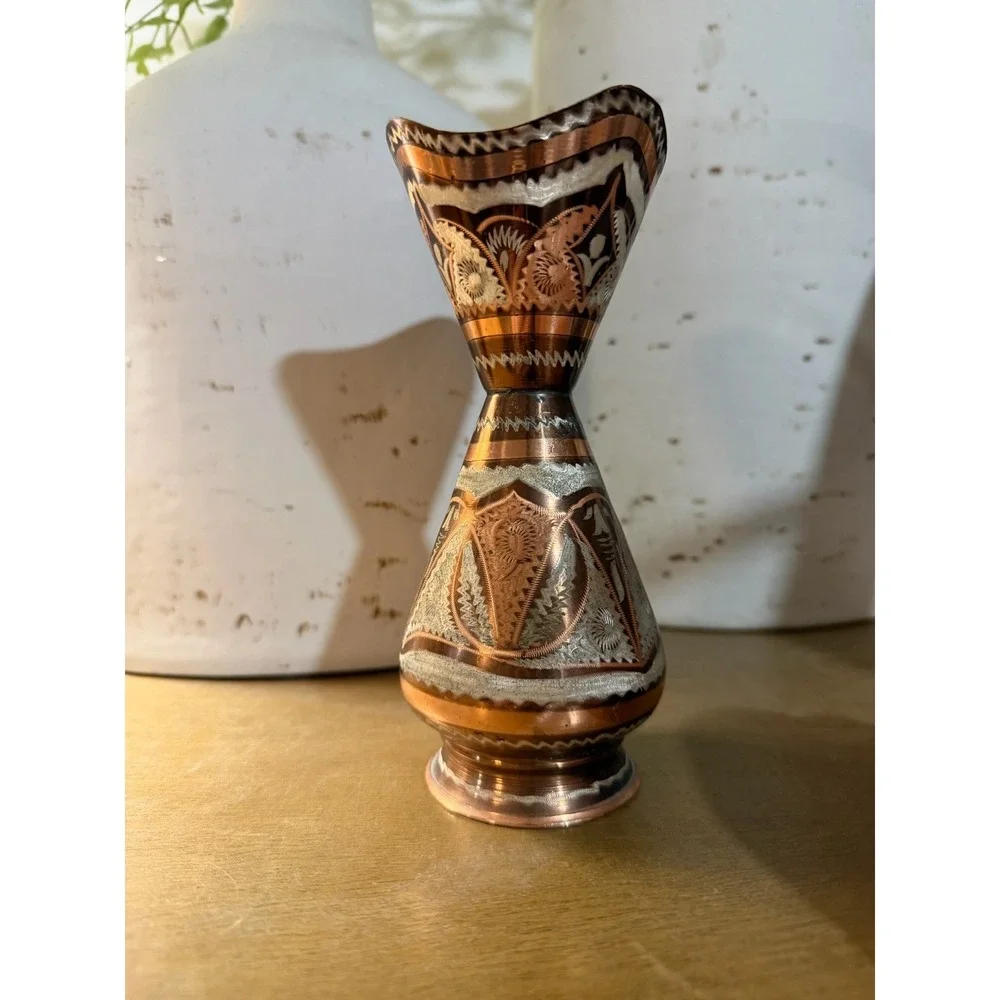N/A small decorative